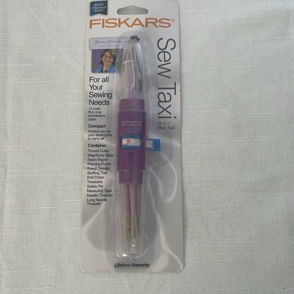 Fiskars Sew Taxi, 12 in 1 multi tool sewing companion - Picture 4 of 5